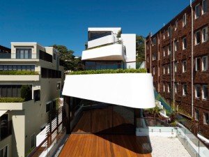 Benelong Crescent apartments (2011) Photo: Justin Alexander  Source: Luigi Rosselli Architects